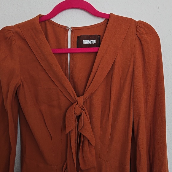 Reformation Women’s Long-Sleeve Tie-Neck A-Line Dress in Rust Size 2 - Picture 5 of 10